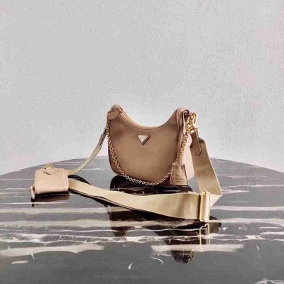 Prada Re-Edition 2005 Shoulder Bag In Beige Saffiano Leather