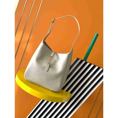 Saint Laurent Le 5 a 7 Supple Small Hobo Bag in White Leather