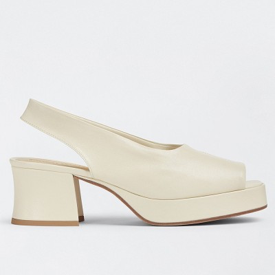 Bottega Veneta Stack Slingback Sandals In White Lambskin