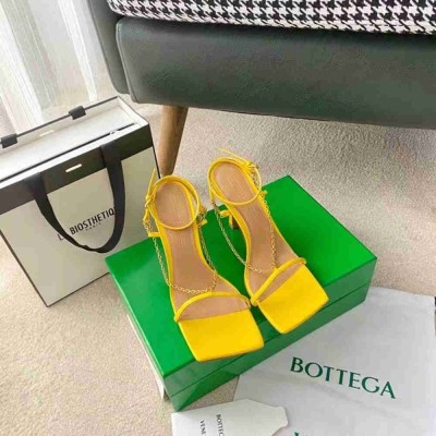 Bottega Veneta Stretch Chain Sandals In Yellow Lambskin