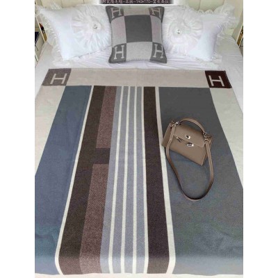 Hermes Ecru Gris Avalon Vibration Throw Blanket