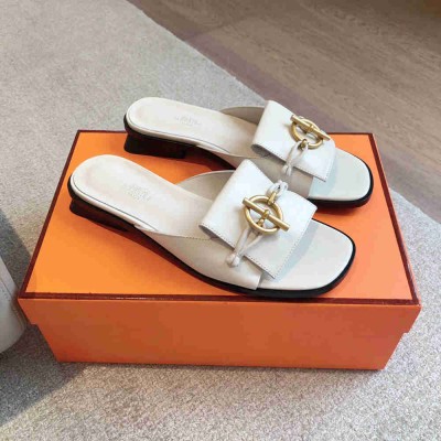 Hermes Isle Sandals in White Leather