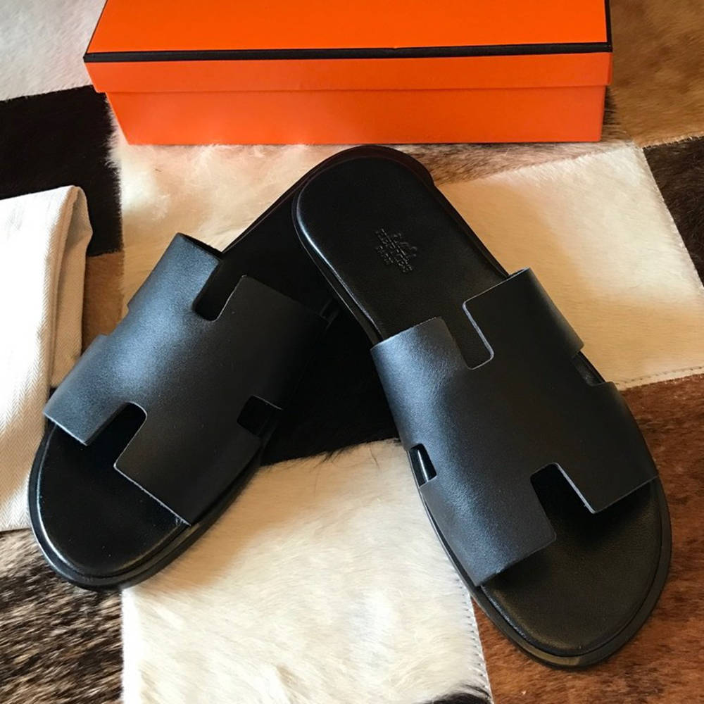 Hermes Izmir Sandals In Black Swift Calfskin