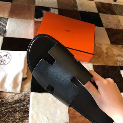 Hermes Izmir Sandals In Black Swift Calfskin