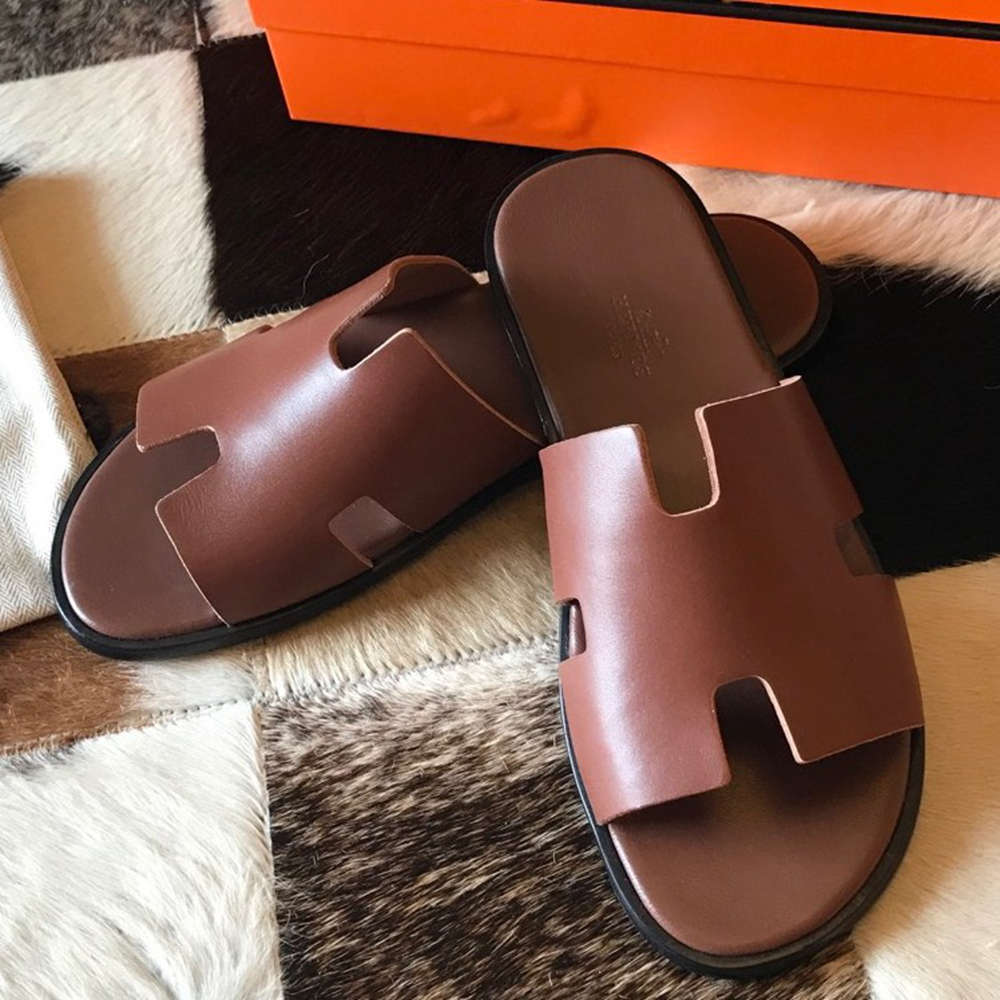 Hermes Izmir Sandals In Brown Swift Calfskin