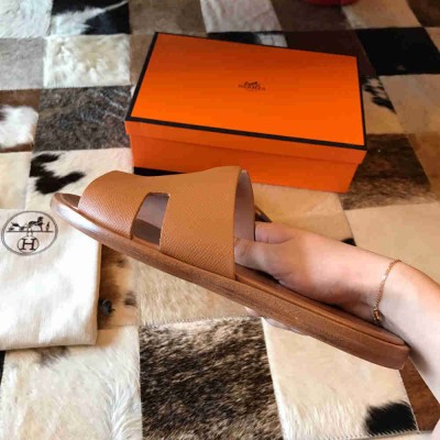 Hermes Izmir Sandals In Gold Epsom Calfskin