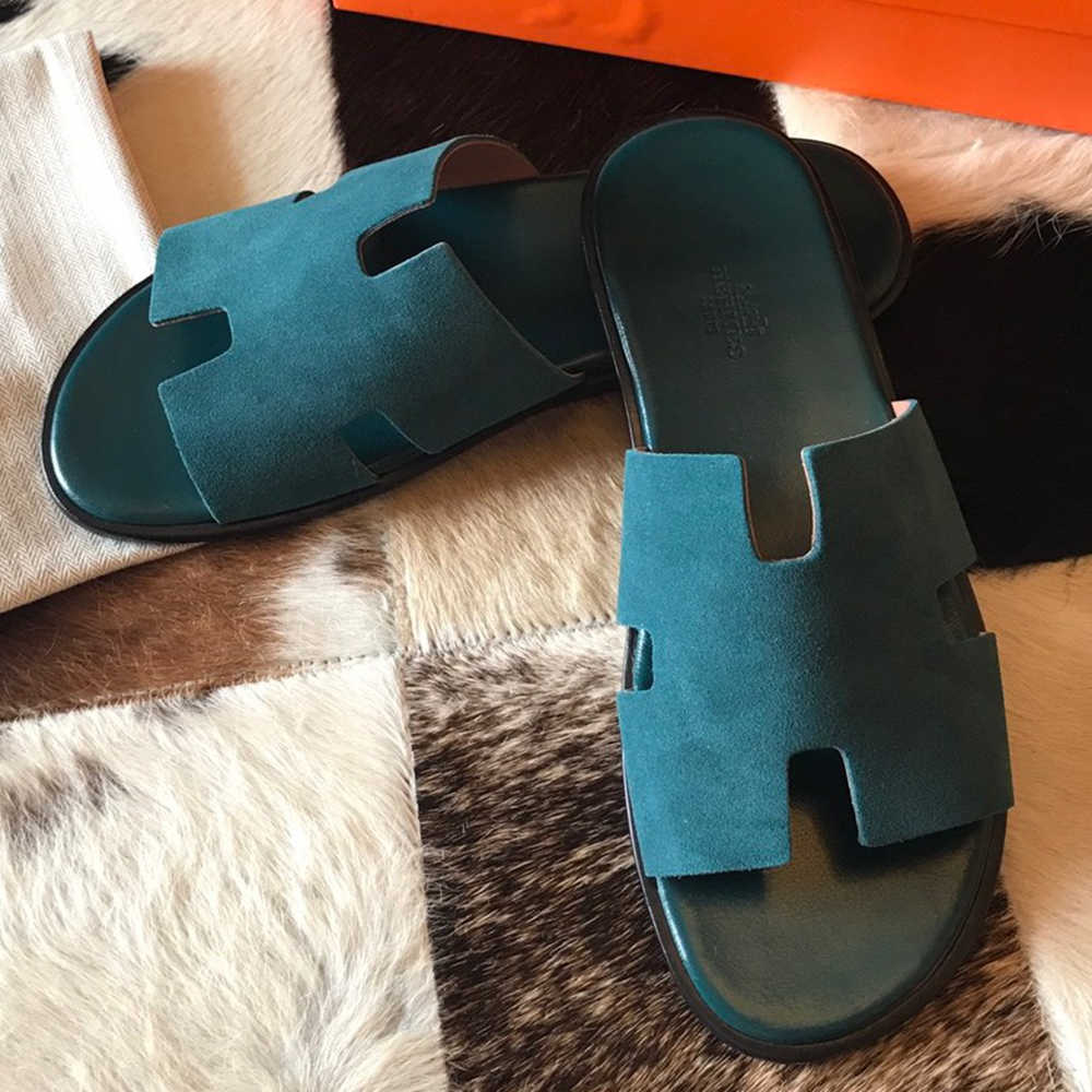 Hermes Izmir Sandals In Green Suede Calfskin