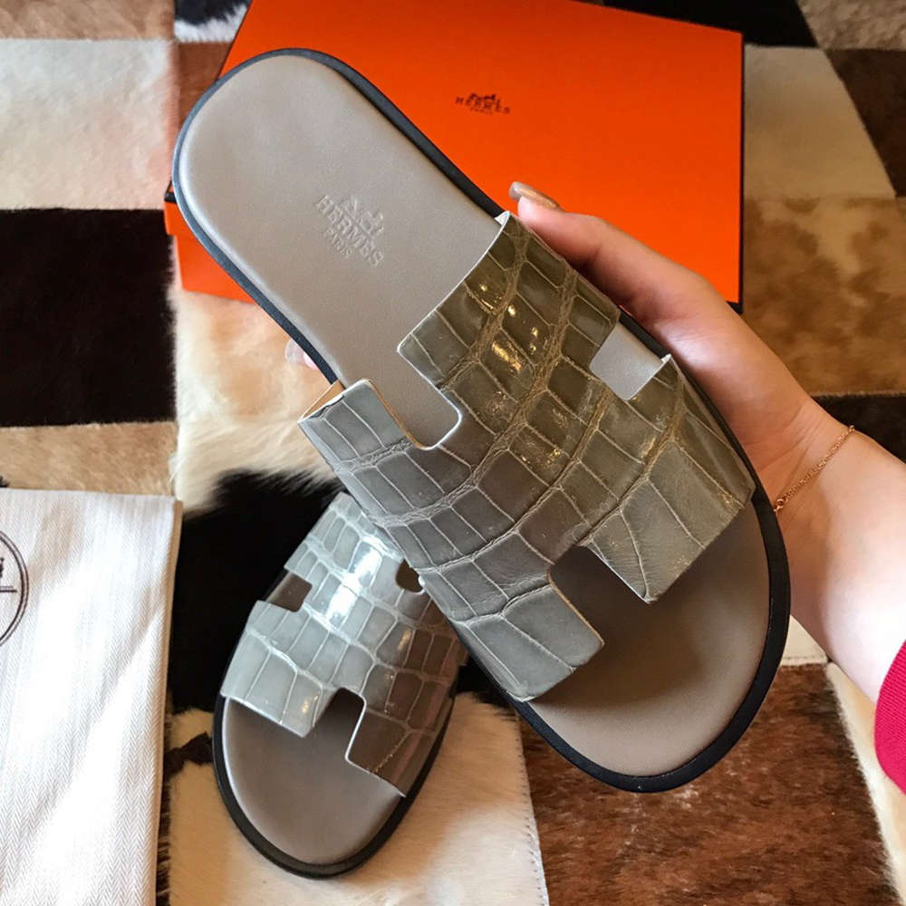 Hermes Izmir Sandals In Grey Shiny Niloticus Crocodile Leather