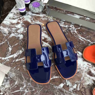 Hermes Oran Slide Sandals In Blue Patent Calfskin