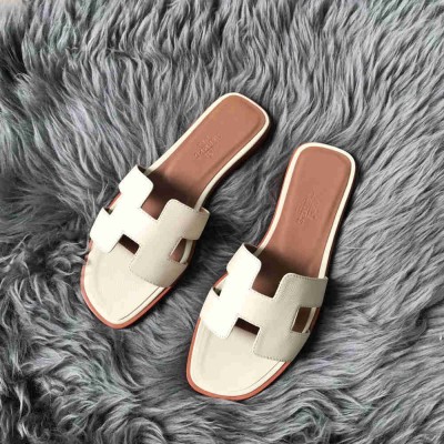 Hermes Oran Slide Sandals In White Epsom Calfskin