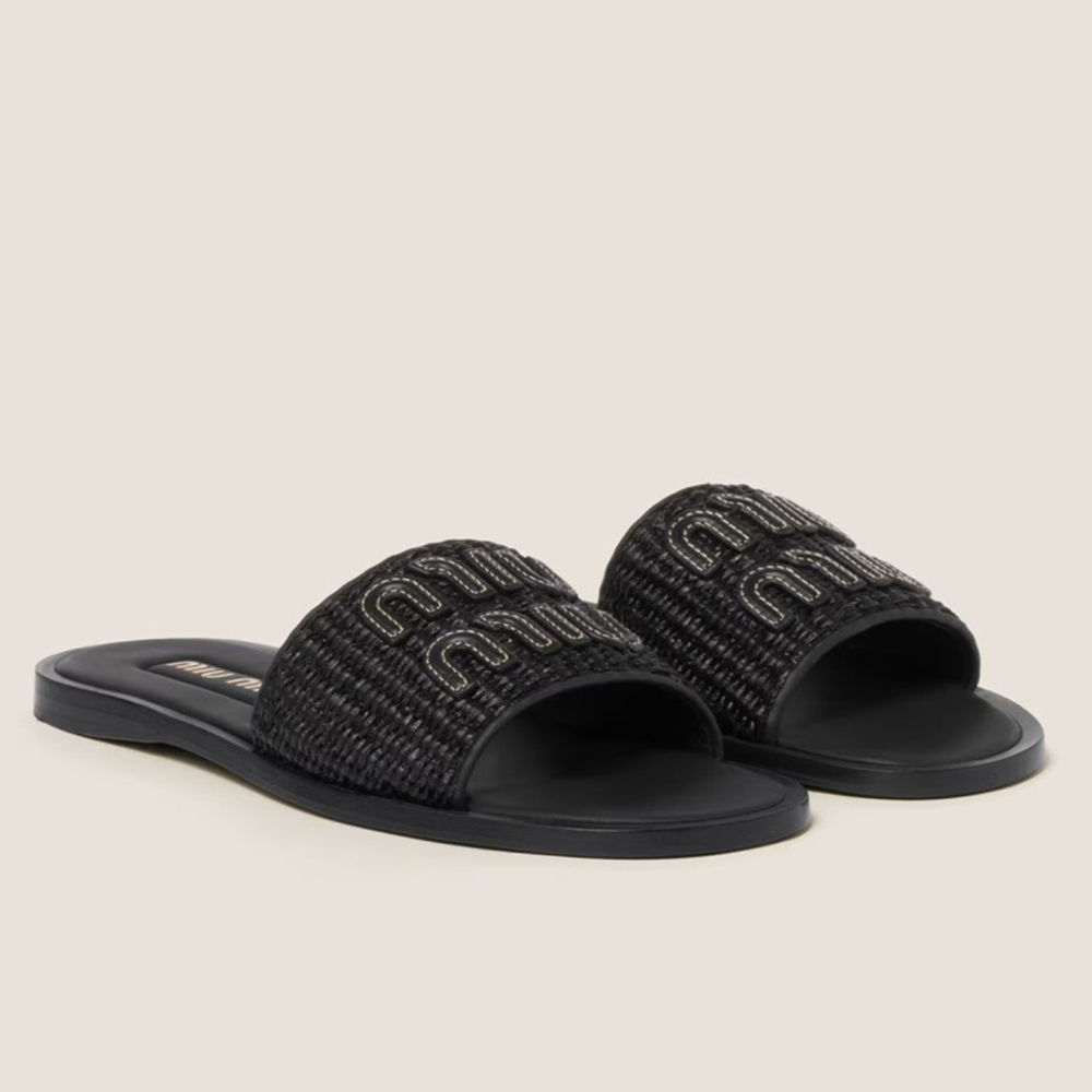 Miu Miu Slides in Black Raffia-effect Woven Fabric