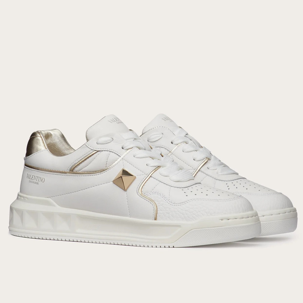 Valentino One Stud Low-top Sneakers In White Leather