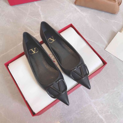 Valentino VLogo Signature Pumps 45mm In Black Calfskin