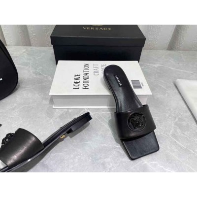 Versace La Medusa Slides In Black Calfskin