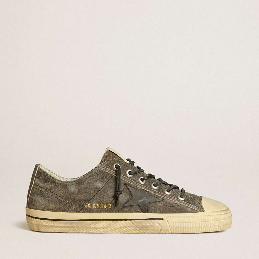 Golden Goose V-Star Sneakers In Black Suede With Black Leather Star
